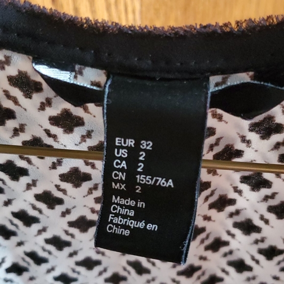 H&M - Picture 3 of 4